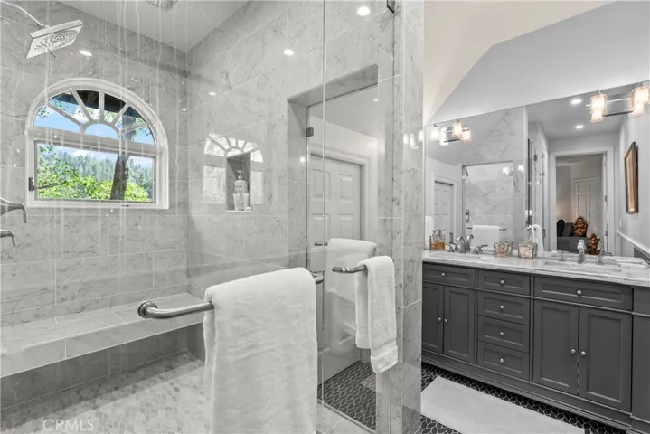 177 Shorewood, Lake Arrowhead, California 92352