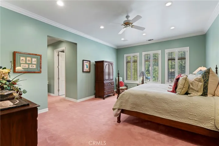 177 Shorewood, Lake Arrowhead, California 92352