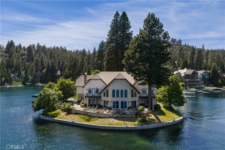 177 Shorewood, Lake Arrowhead, California 92352