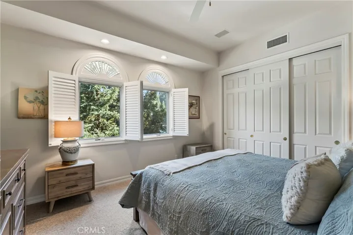 177 Shorewood, Lake Arrowhead, California 92352
