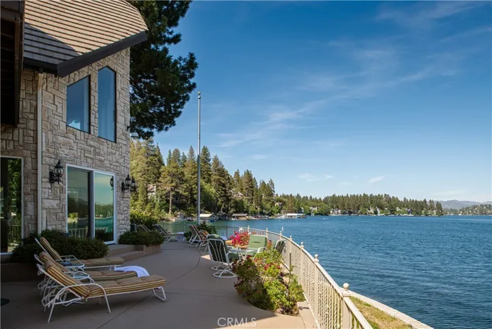 177 Shorewood, Lake Arrowhead, California 92352