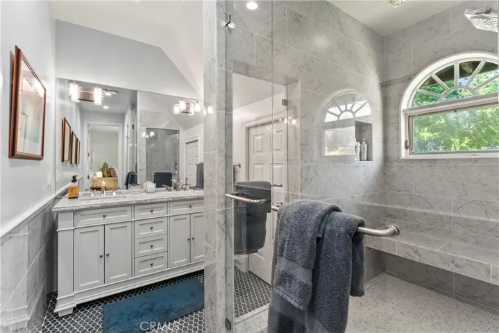177 Shorewood, Lake Arrowhead, California 92352