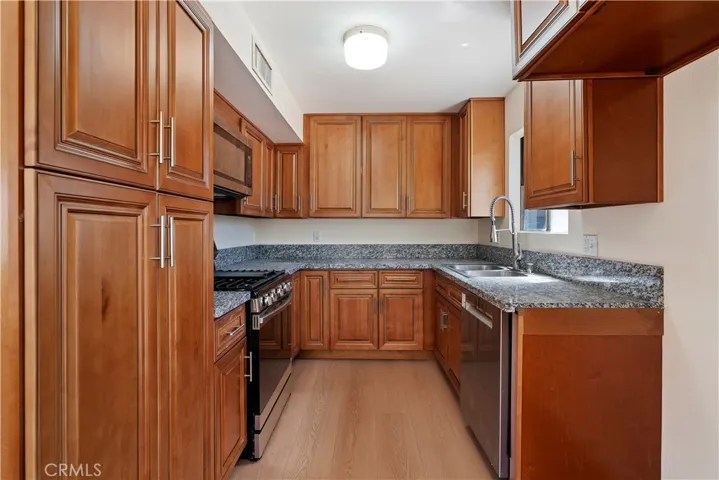 9920 Sepulveda, San Fernando, California 91345