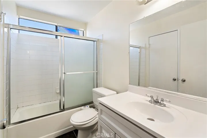 9920 Sepulveda, San Fernando, California 91345