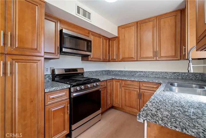 9920 Sepulveda, San Fernando, California 91345