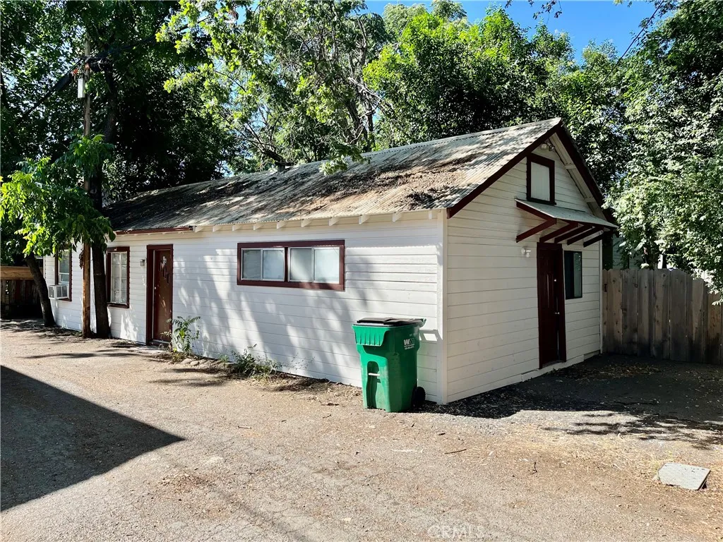 Duplex exterior