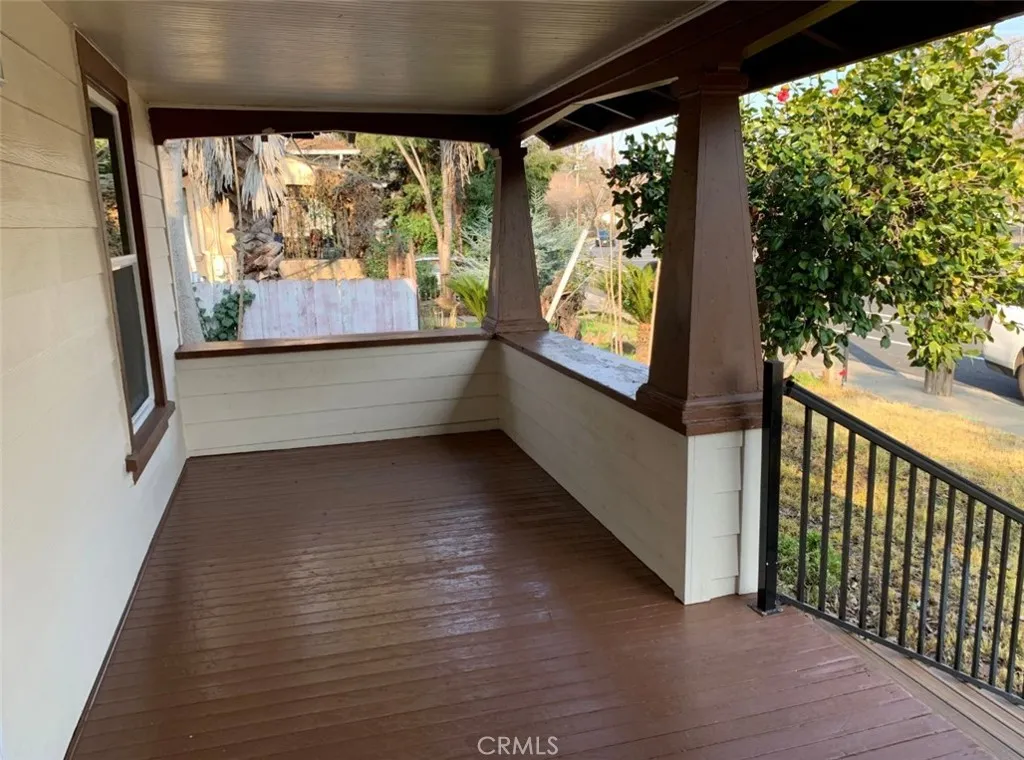 Porch front residence