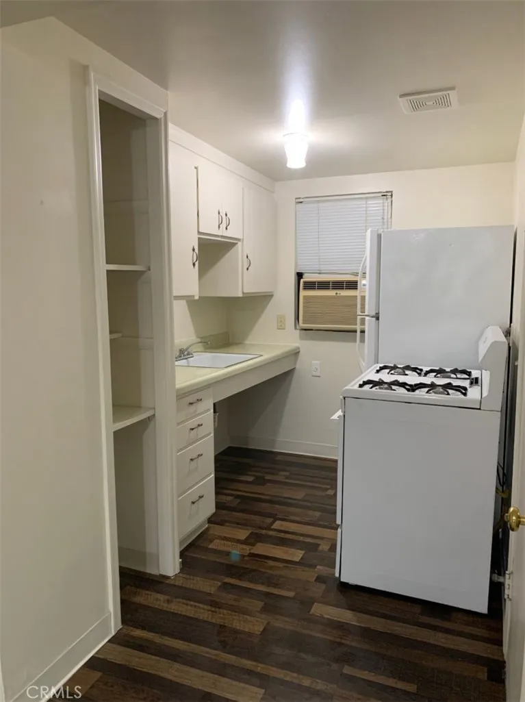 duplex studio kitchen