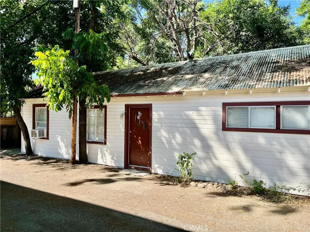 Duplex exterior