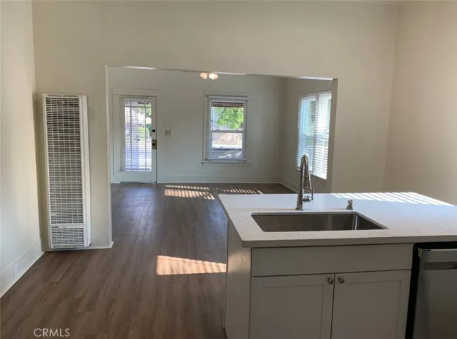 front residnece kitchen