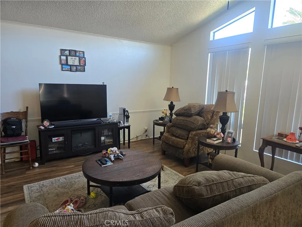 25492 Browca, Hemet, California 92544 — photo 5