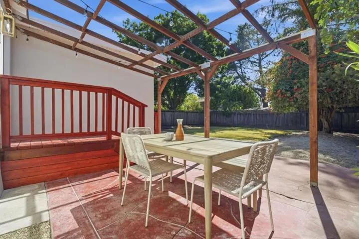 1049 Haven Avenue, Redwood City, California 94063