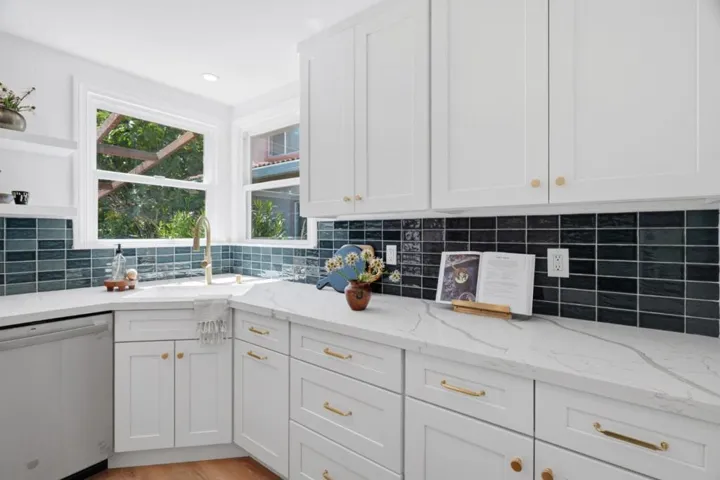 1049 Haven Avenue, Redwood City, California 94063