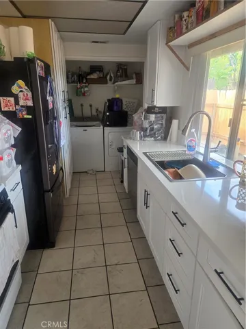good-sized kitchen