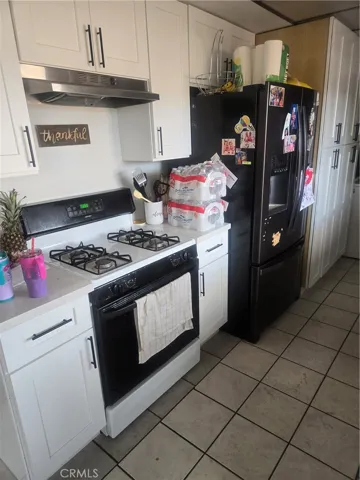 Kitchen..another view