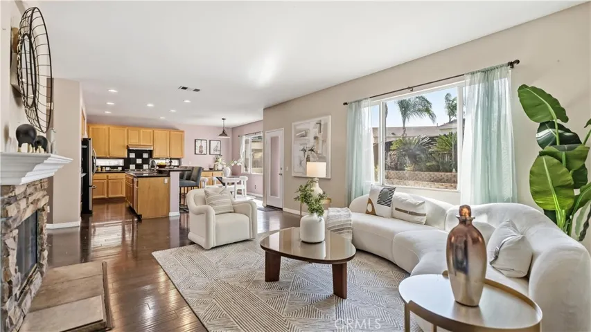 13674 Beaconsfield, Eastvale, California 92880