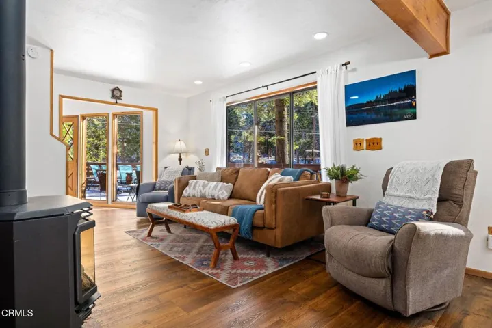 9-web-or-mls-42031-n-evergreen-rd