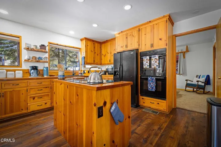 22-web-or-mls-42031-n-evergreen-rd