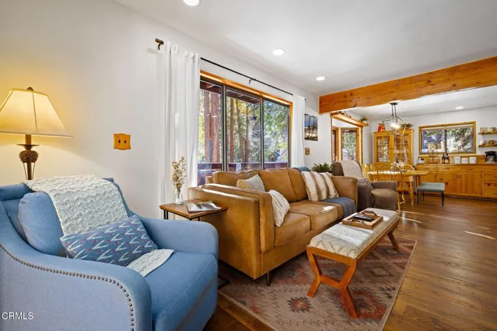 8-web-or-mls-42031-n-evergreen-rd