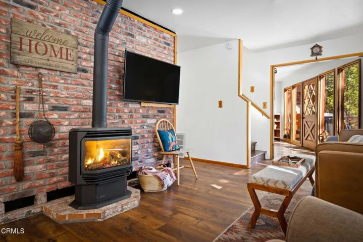 6-web-or-mls-42031-n-evergreen-rd