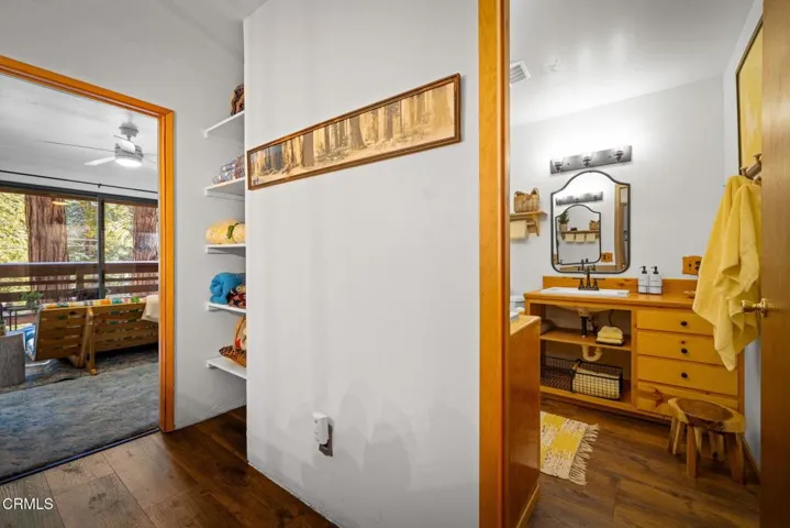 43-web-or-mls-42031-n-evergreen-rd