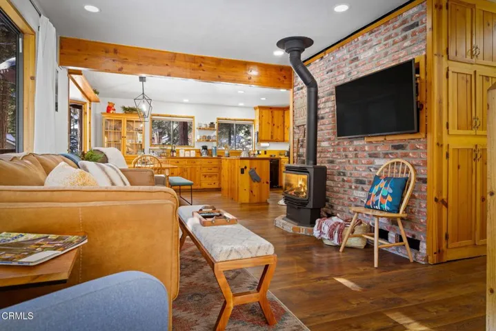 7-web-or-mls-42031-n-evergreen-rd