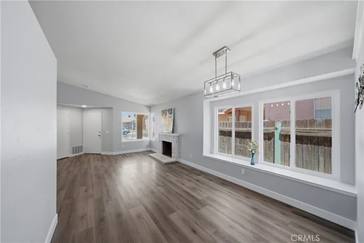 1541 Apple Creek, Perris, California 92571