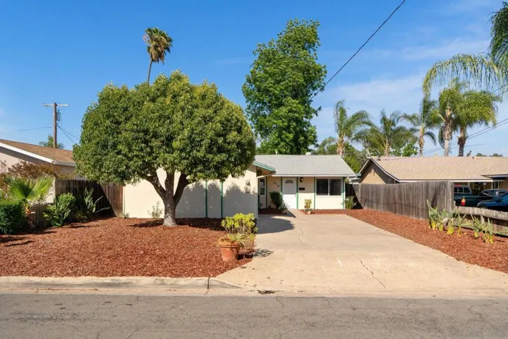1416 S Maple, Escondido, California 92025
