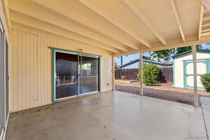 1416 S Maple, Escondido, California 92025