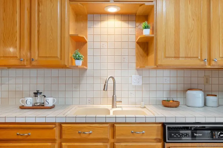 1416 S Maple, Escondido, California 92025