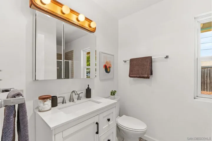 1416 S Maple, Escondido, California 92025