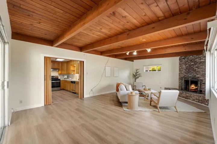1416 S Maple, Escondido, California 92025