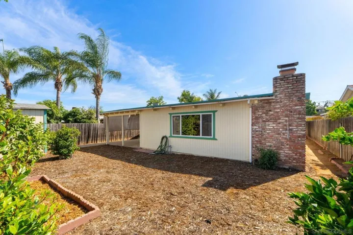 1416 S Maple, Escondido, California 92025