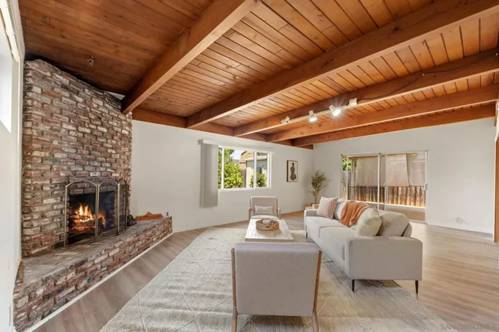 1416 S Maple, Escondido, California 92025