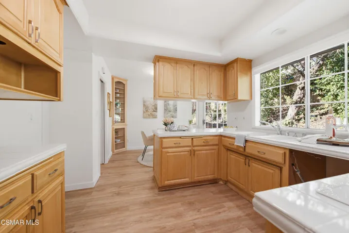 22421 Kearny St Calabasas-26