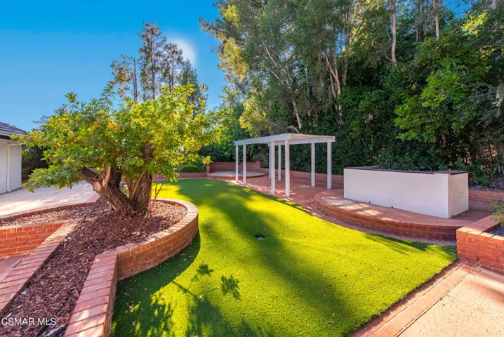 22421 Kearny St Calabasas-45