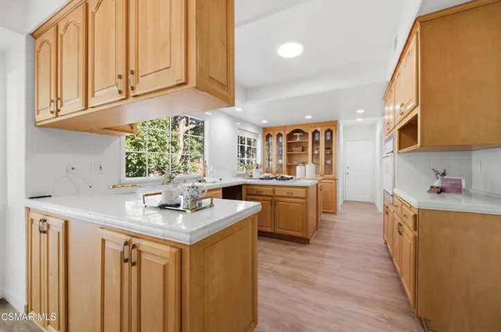 22421 Kearny St Calabasas-24