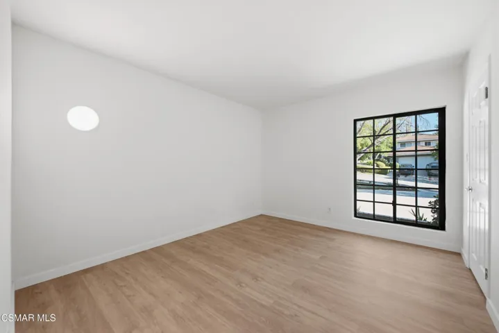22421 Kearny St Calabasas-34