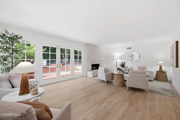 22421 Kearny St Calabasas-14