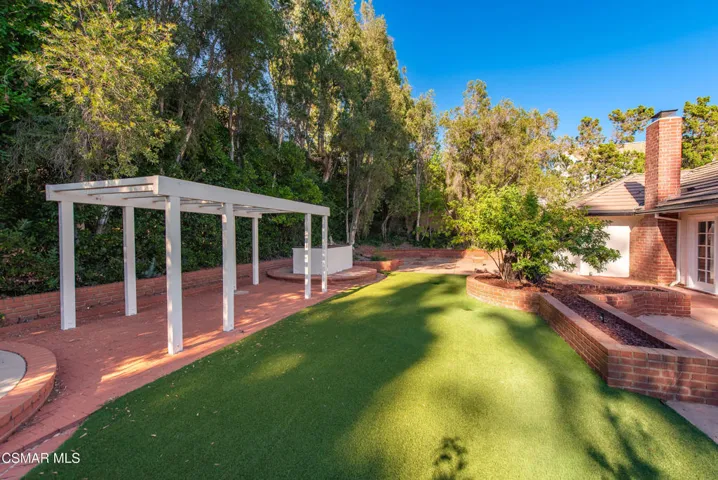 22421 Kearny St Calabasas-50