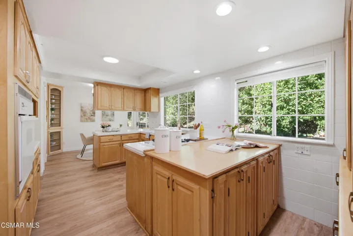 22421 Kearny St Calabasas-29