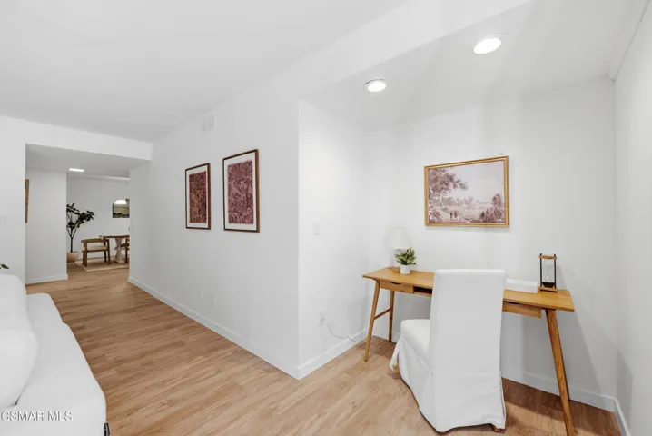 22421 Kearny St Calabasas-21