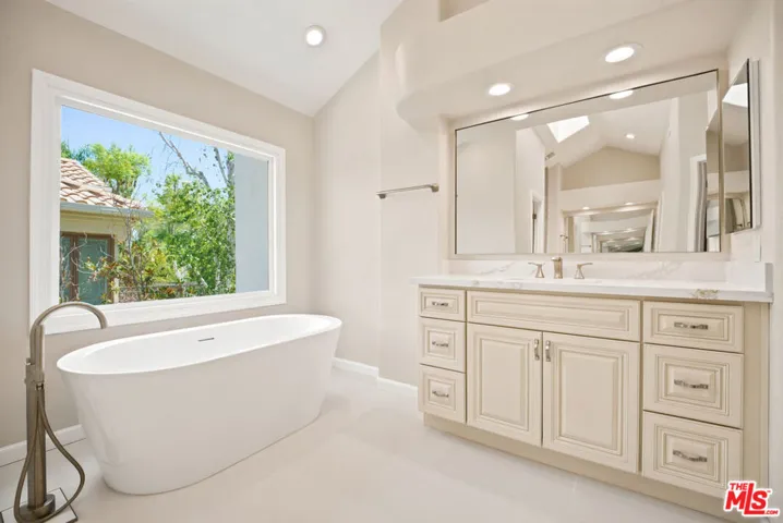 4324 Park Verdi, Calabasas, California 91302