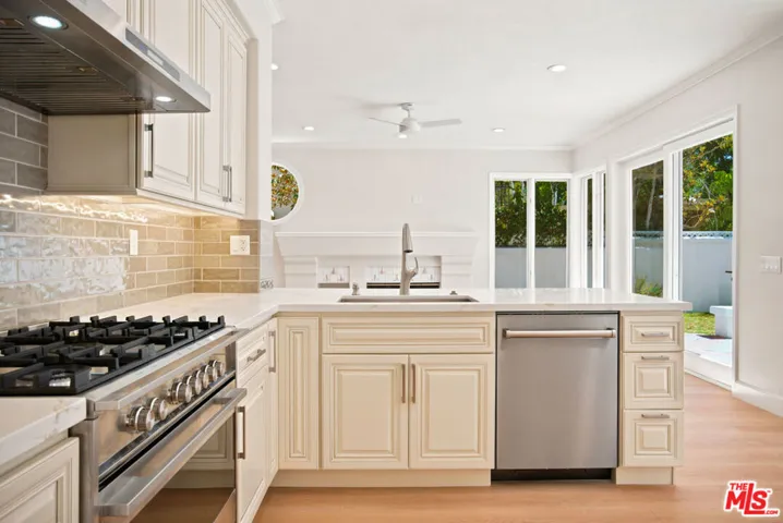 4324 Park Verdi, Calabasas, California 91302