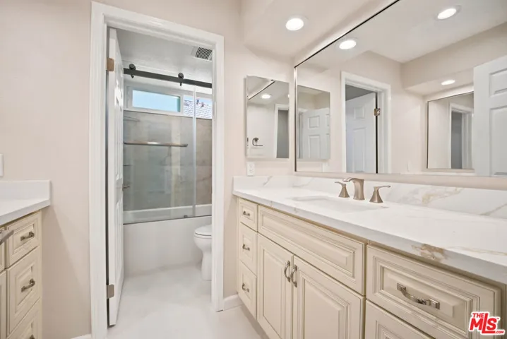 4324 Park Verdi, Calabasas, California 91302