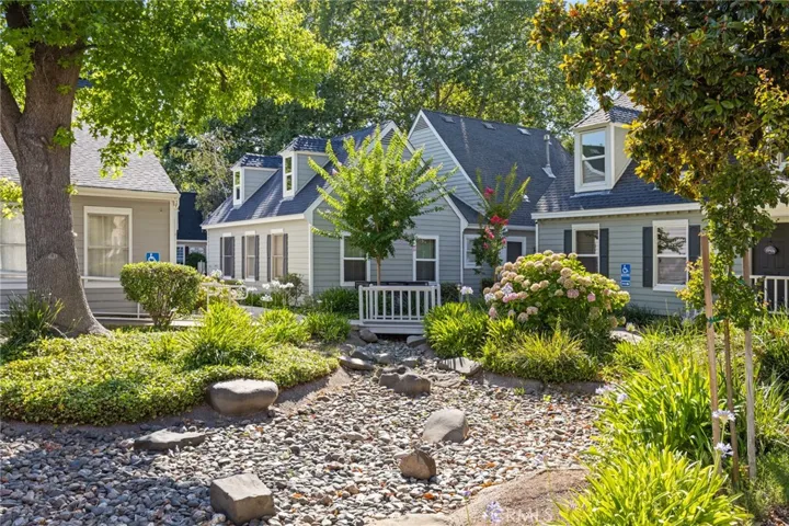 9 Williamsburg, Chico, California 95926