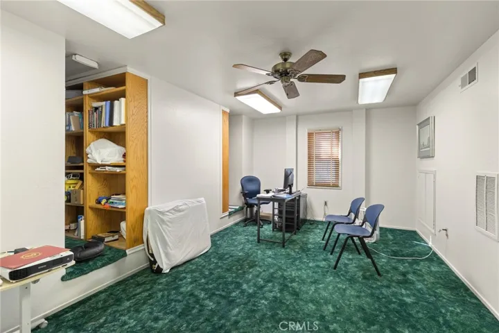 9 Williamsburg, Chico, California 95926
