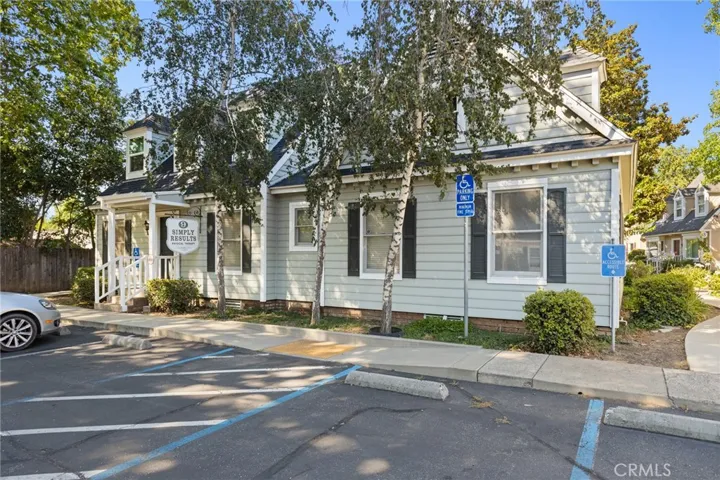9 Williamsburg, Chico, California 95926