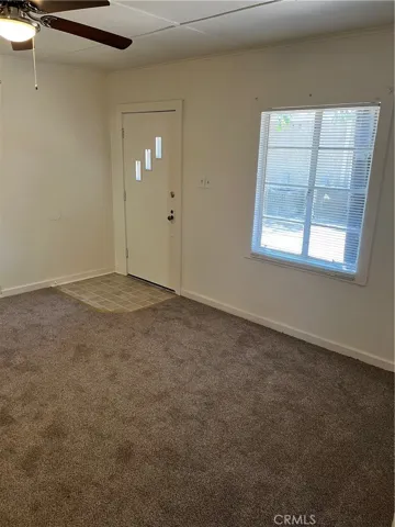 Duplex one bedroom living