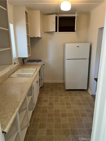 Duplex one bedroom kitchen